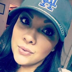 Meet your Posher, Lorena